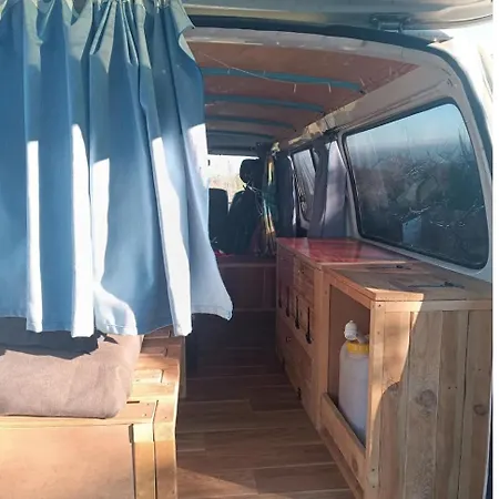 Campervan To Rent For Over 25 Years Old Такоронте