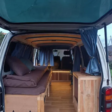 Кемпинг Campervan To Rent For Over 25 Years Old