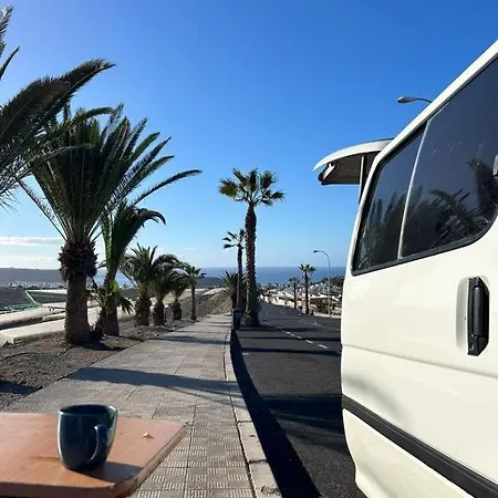 Classical Campervan To Rent For Over 25 Years Old *